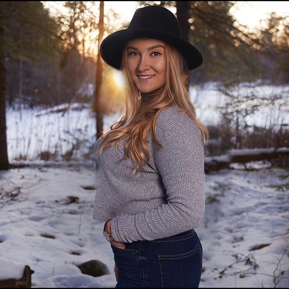 Meet your Posher, Hailey